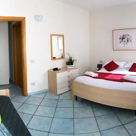 Marconi Aparthotel 3*